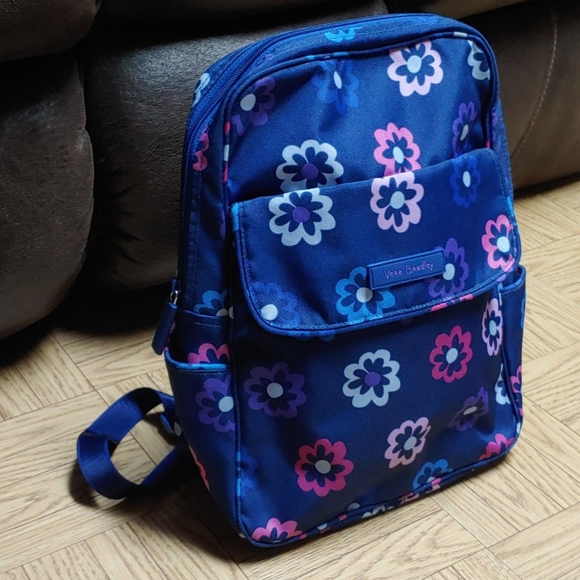 Vera Bradley backpack purse - Picture 2 of 8